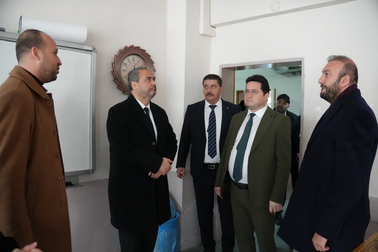 Bolvadin’de Eğitim Hamlesi: 4 Yıllık Fakülte İçin İmzalar Atıldı