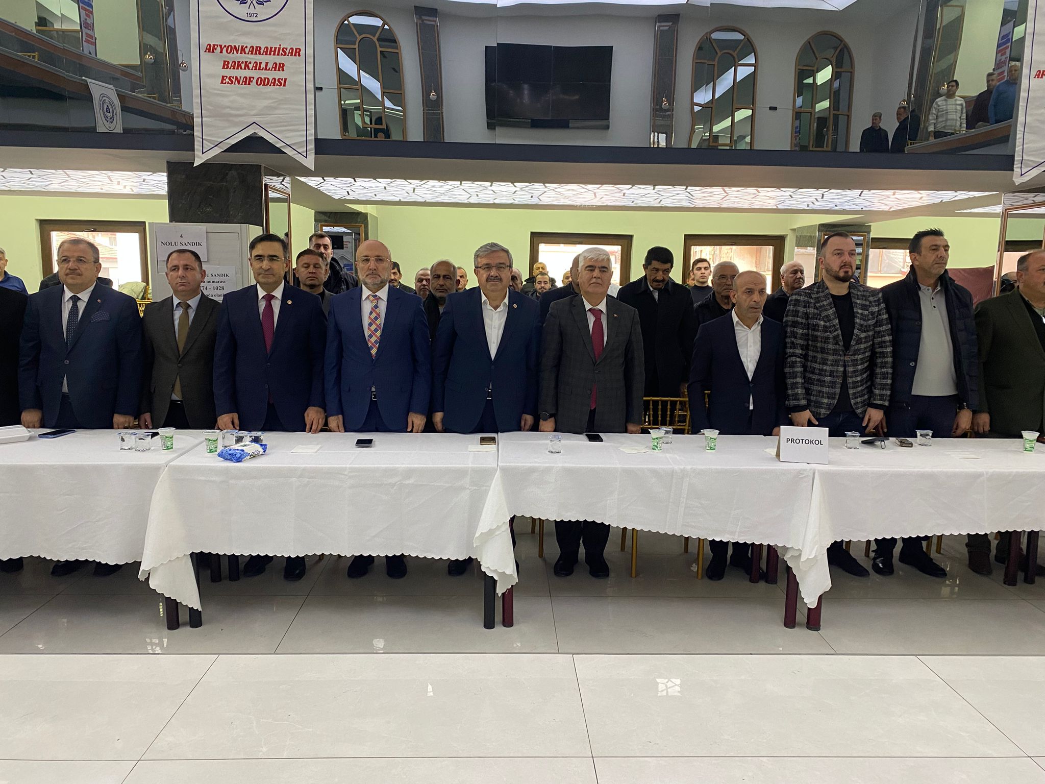 Bakkallar Esnaf Odasında Seçim Heyecanı: Üstün Tek Aday Olarak Güven Tazeledi