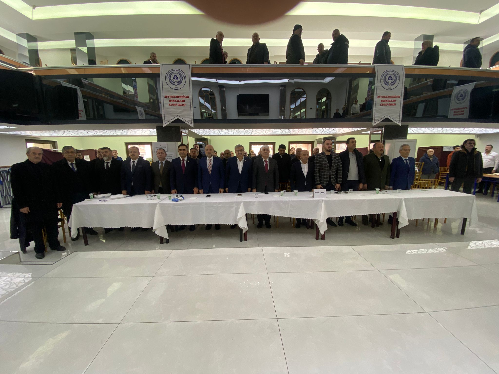 Bakkallar Esnaf Odasında Seçim Heyecanı: Üstün Tek Aday Olarak Güven Tazeledi