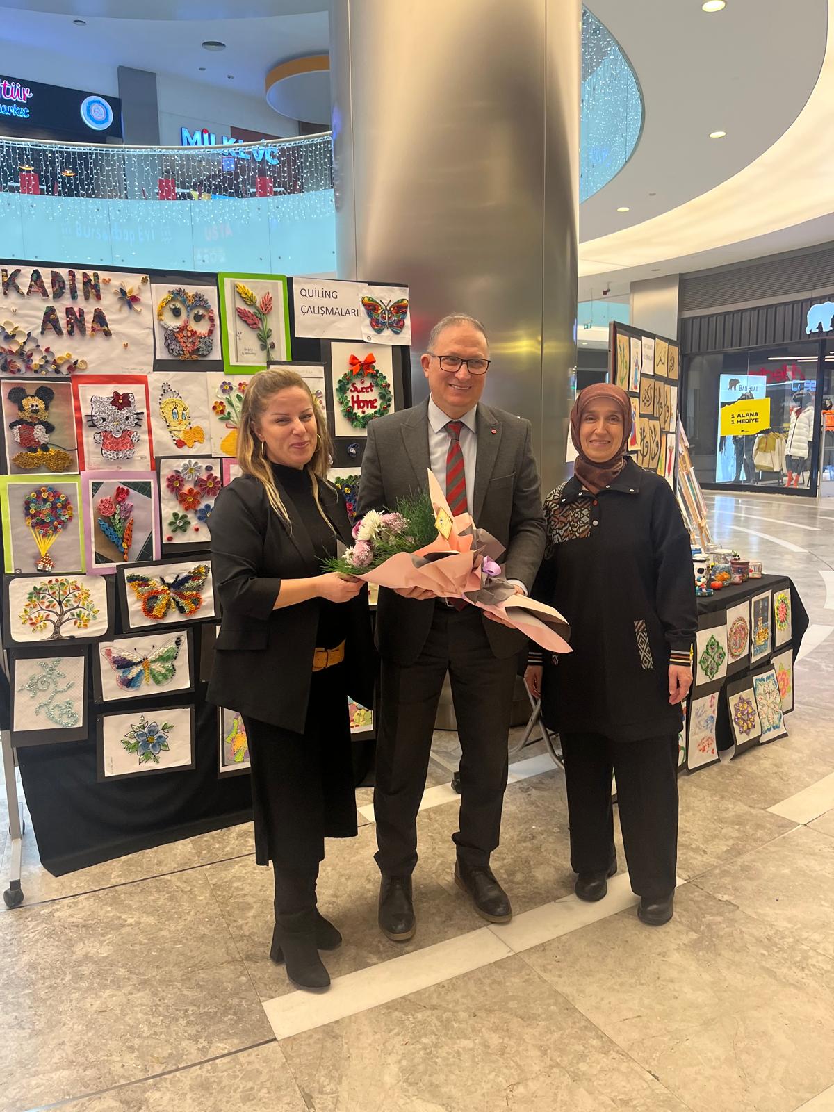 Kadınana İmam Hatip Ortaokulu’ndan Sanat Sergisi