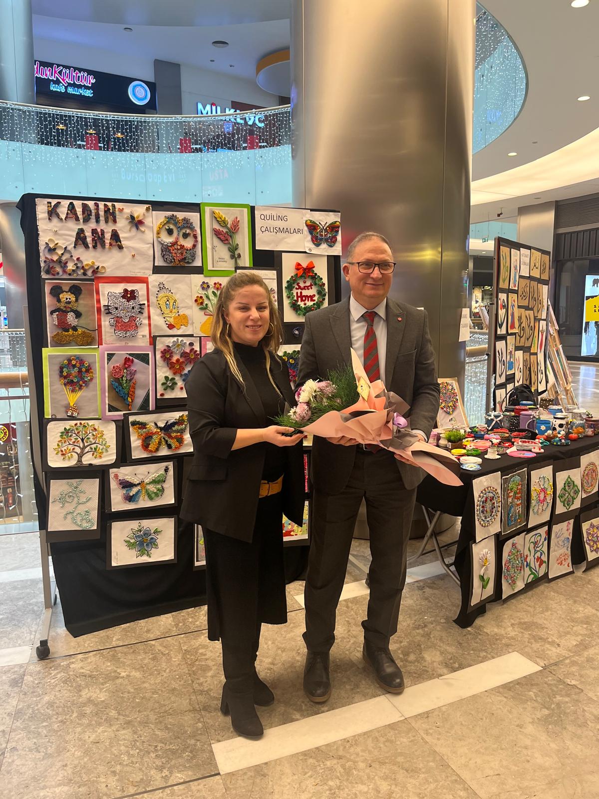 Kadınana İmam Hatip Ortaokulu’ndan Sanat Sergisi