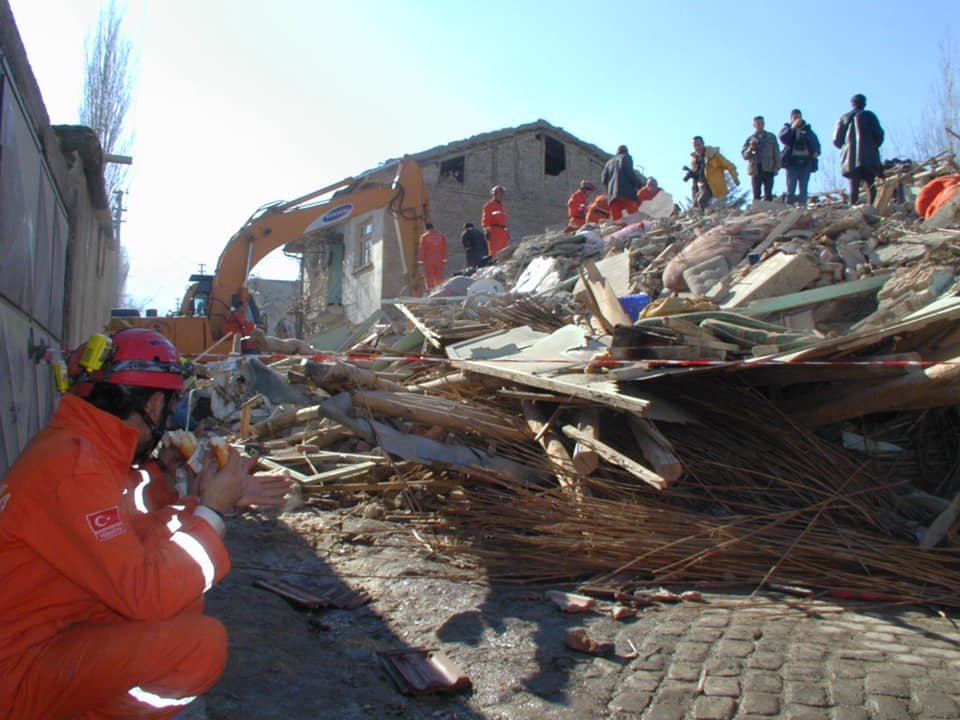 Afyonkarahisar 24 Yıl Önce Bugün Sallandı: Acı Hala Taze!