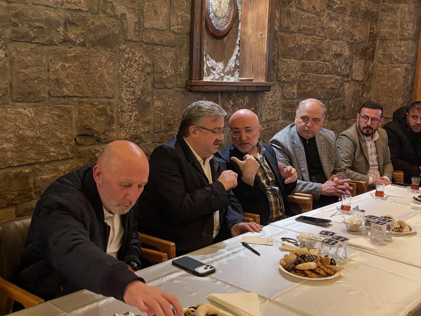 Milletvekili Yurdunuseven Teşkilatla Birlikte Vatandaşları Dinledi