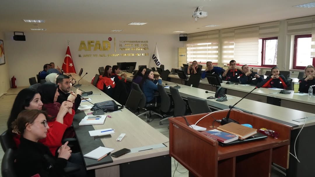 Afetlerde Engel Kalmıyor: Afyon AFAD’dan İşaret Dili Seferberliği