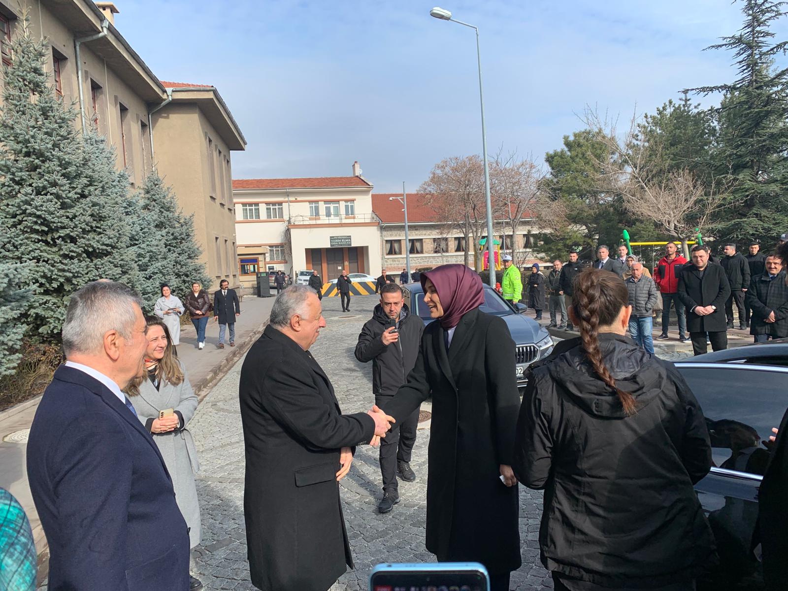 Afyon “Devlet Anasını” Ankara’ya Uğurladı