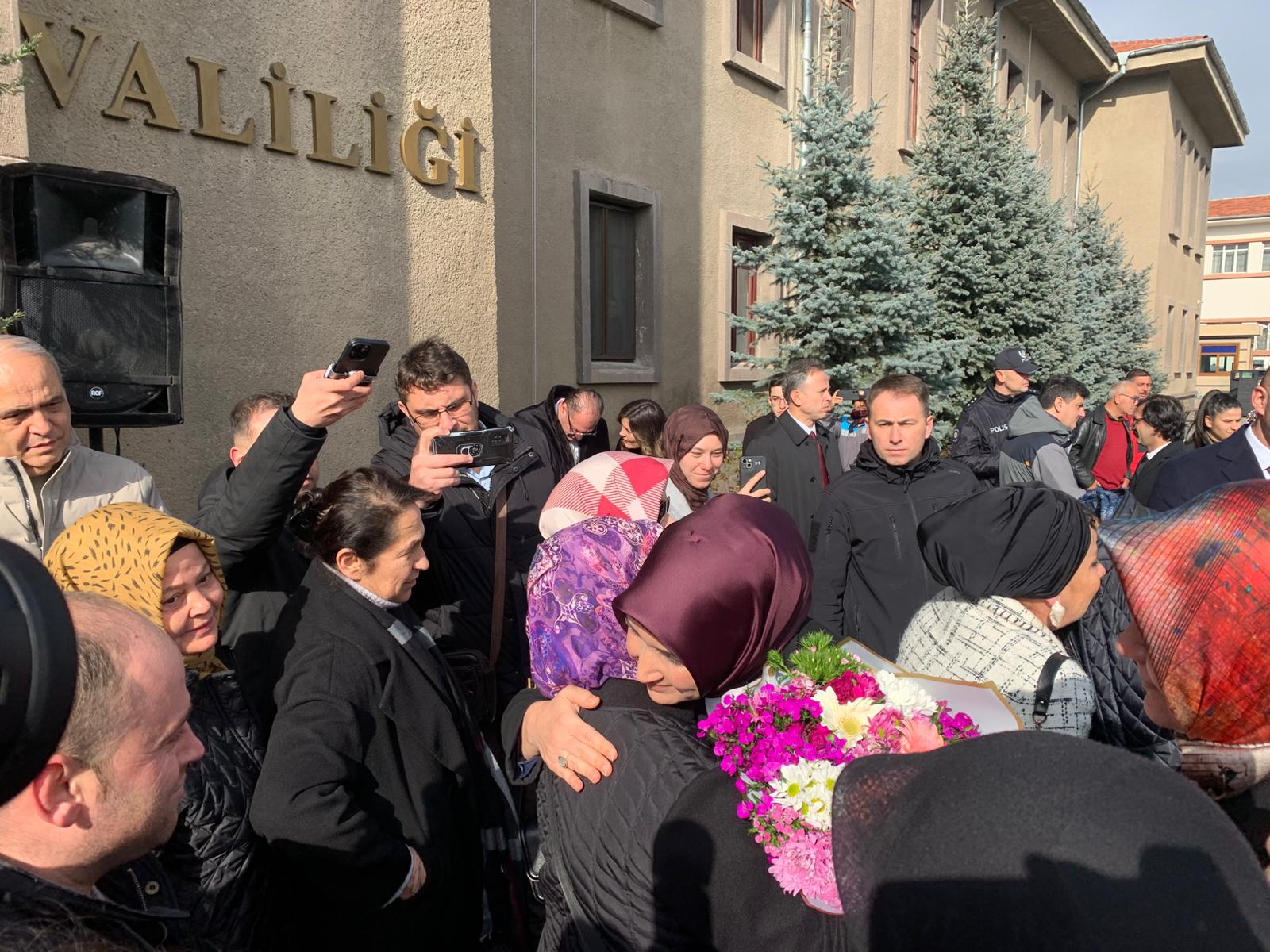 Afyon “Devlet Anasını” Ankara’ya Uğurladı