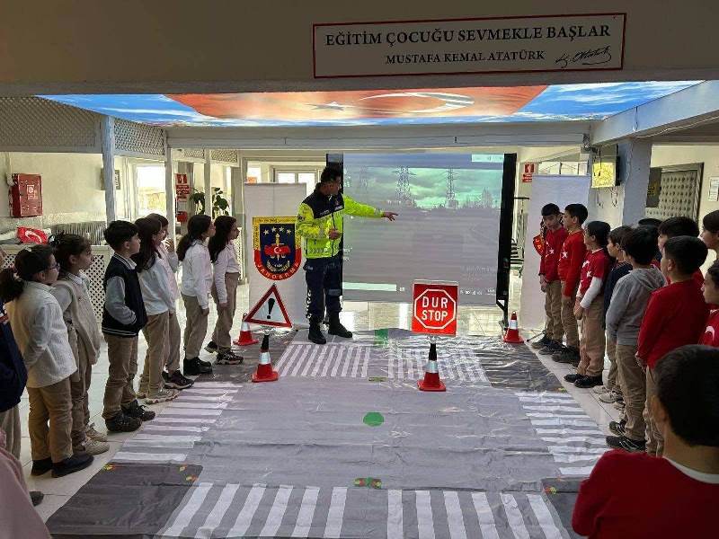 Afyonkarahisar’da Jandarmadan Trafik Bilinci Seferberliği