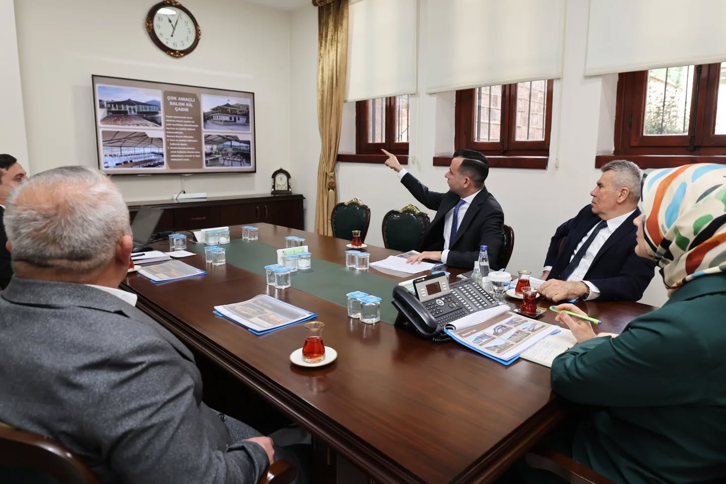 Afyonkarahisar’da Turizm Vizyonuna Yeni Halka: “Mahmarı Obası” Projesi Masaya Yatırıldı