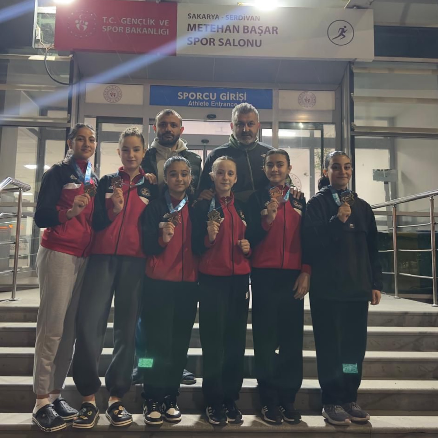 Afyonkarahisarlı Karatecilerden Türkiye Finalinde 12 Madalya