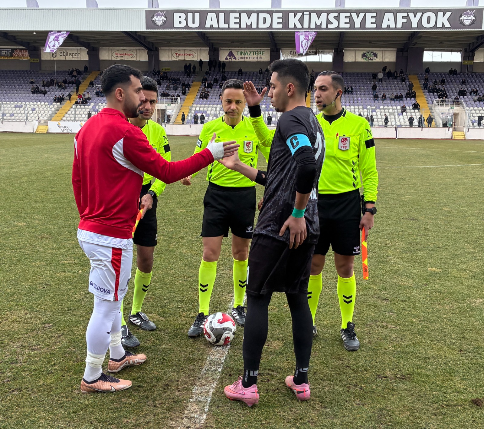 Afyonspor Balıkesirspor’a Boyun Eğdi