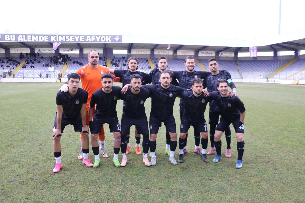 Afyonspor Balıkesirspor’a Boyun Eğdi