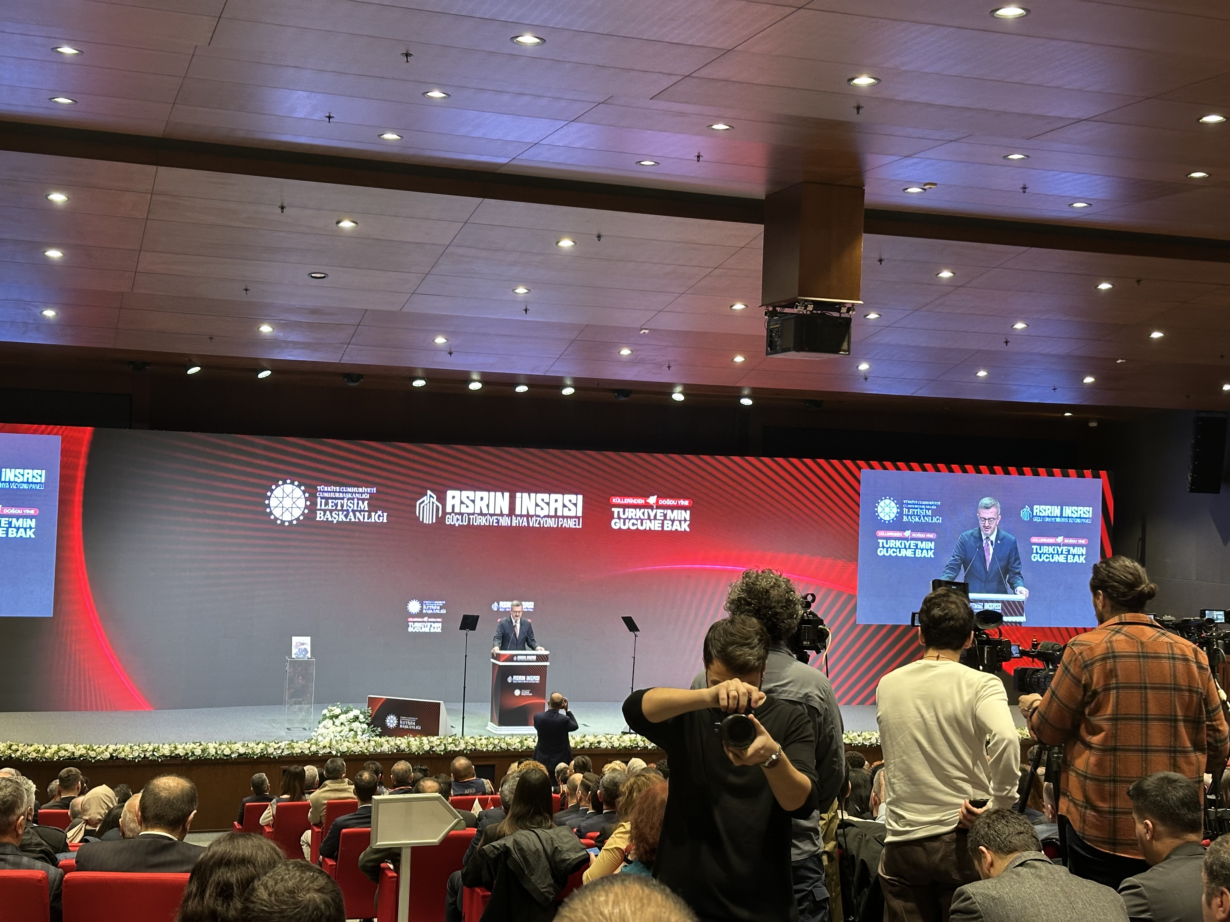 AKÜ Öğretim Üyeleri, “Asrın İnşası: Güçlü Türkiye’nin İhya Vizyonu Paneli”ne Katıldı