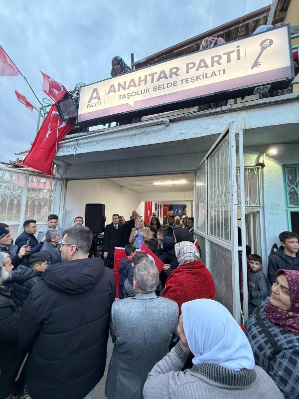 Anahtar Parti’de Teşkilat Atağı: Afyon’da Yeni Atamalar ve 80 Kişilik Katılım