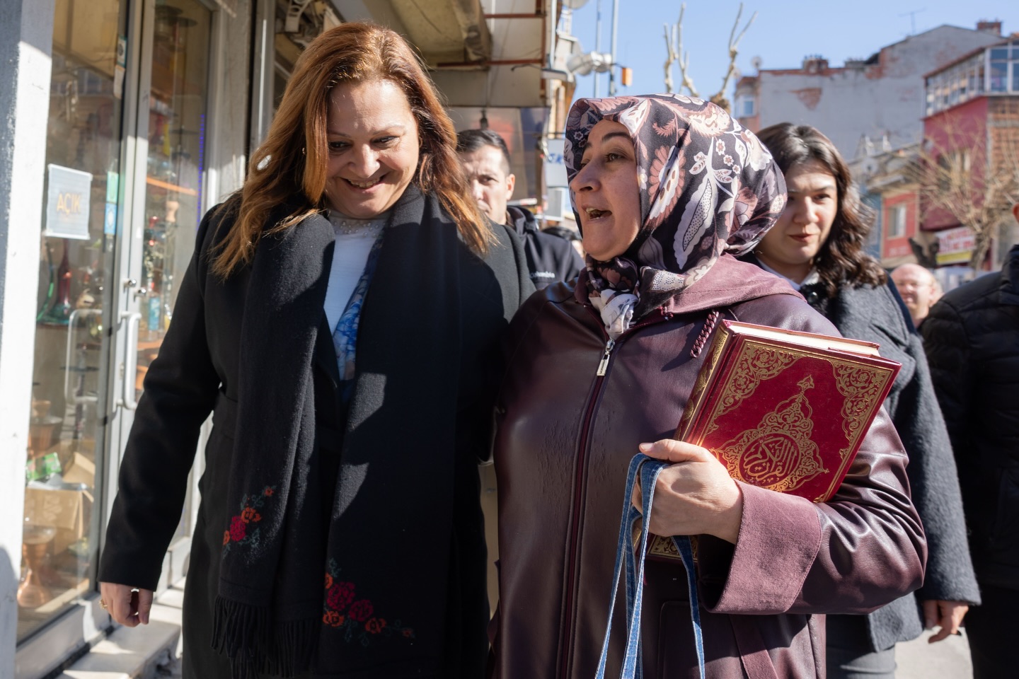 Başkan Köksal Milli Birlik Caddesi Esnafıyla Buluştu