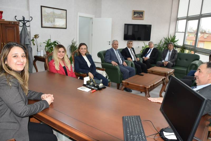 İYİ Parti Heyetinden Baro Başkanı Göktürk’e Ziyaret