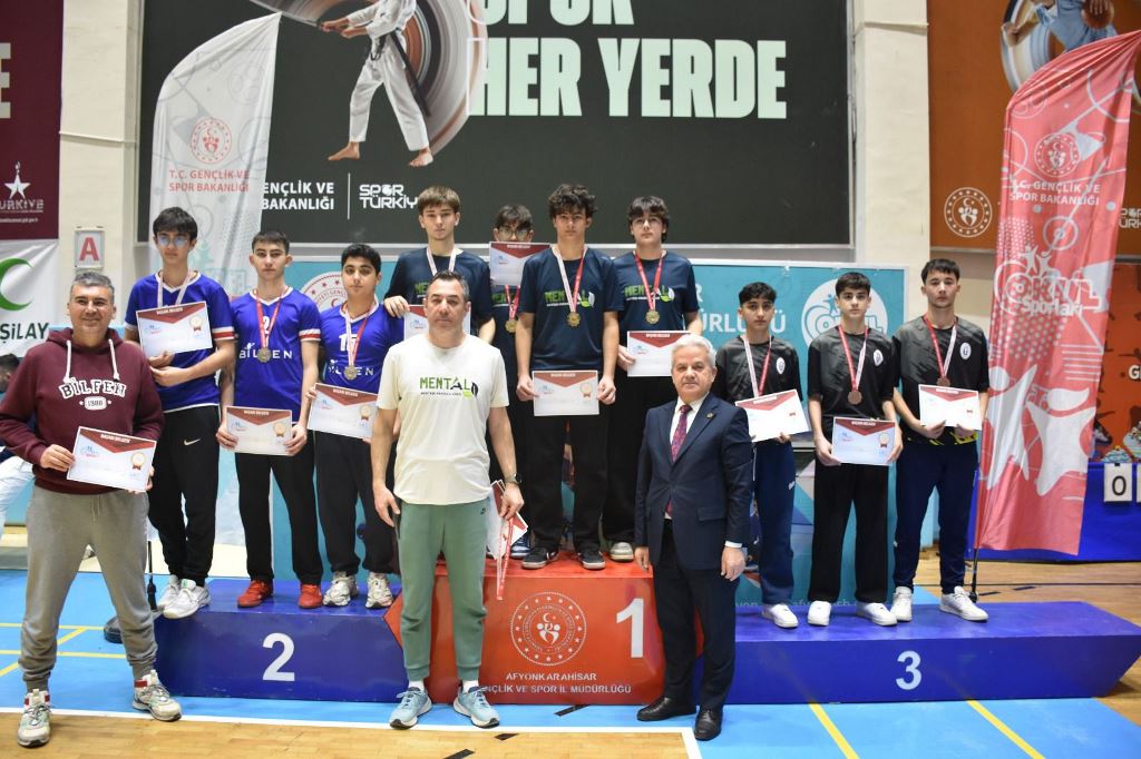 Okul Sporları Masa Tenisi Gençler Grup Müsabakaları Sona Erdi