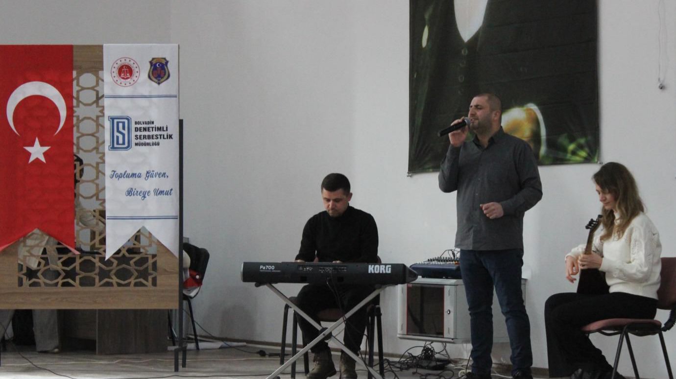 Sanatın Gücü Bolvadin’de Yükümlüler İçin Sahnedeydi