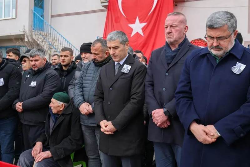 Vali Naci Aktaş, Erol Karabacak’ı Son Yolculuğunda Yalnız Bırakmadı