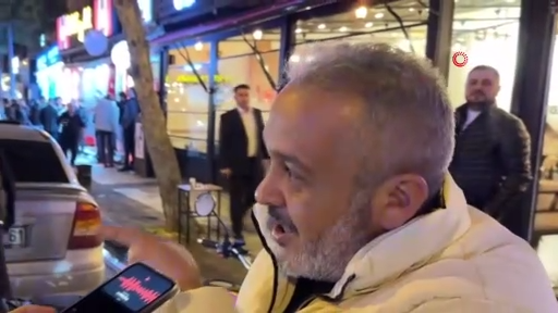 Aniden Hareket Eden Otomobil Yaya Ve Araçların Arasına Daldı