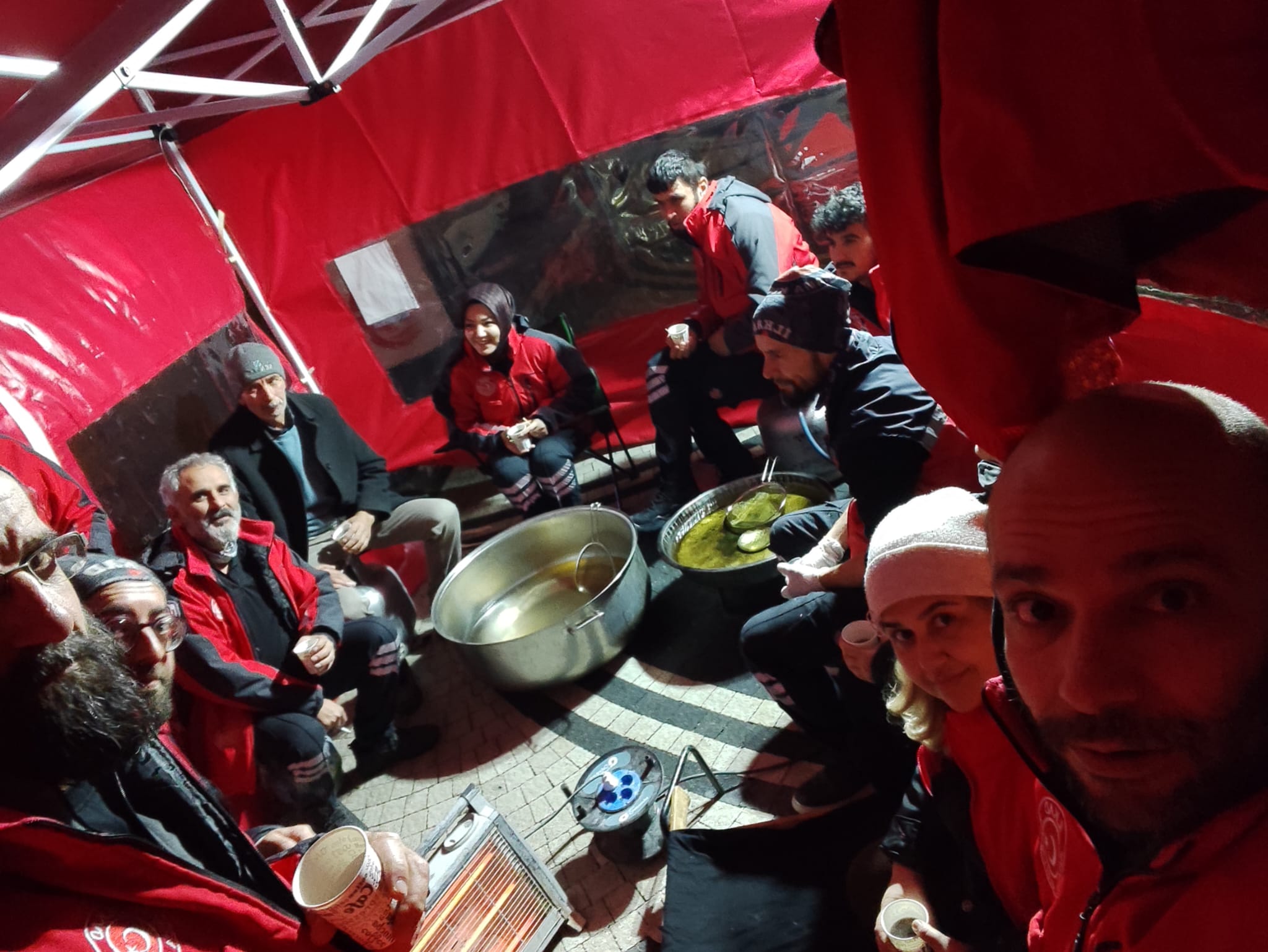 İLKAD Derneğinden Paşa Camii’nde Lokma İkramı