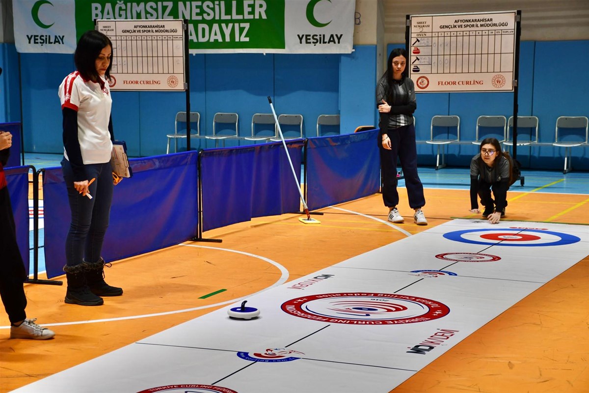 Okul Sporları Floor Curling Gençler Müsabakaları Başladı