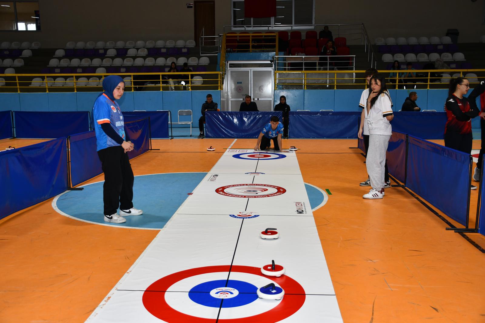 Afyonkarahisar’da Floor Curling Müsabakaları Sona Erdi