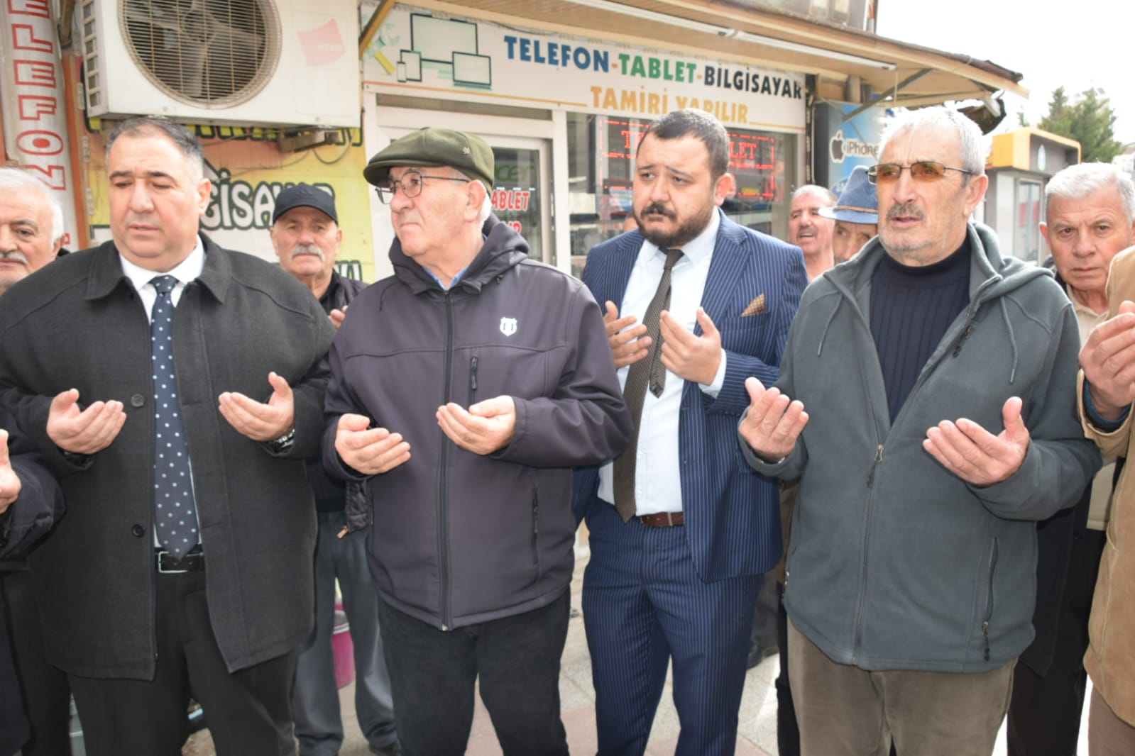 "Sesi Hafızalarda Yaşayacak": Ozan Arif İçin Sandıklı'da Anma Programı
