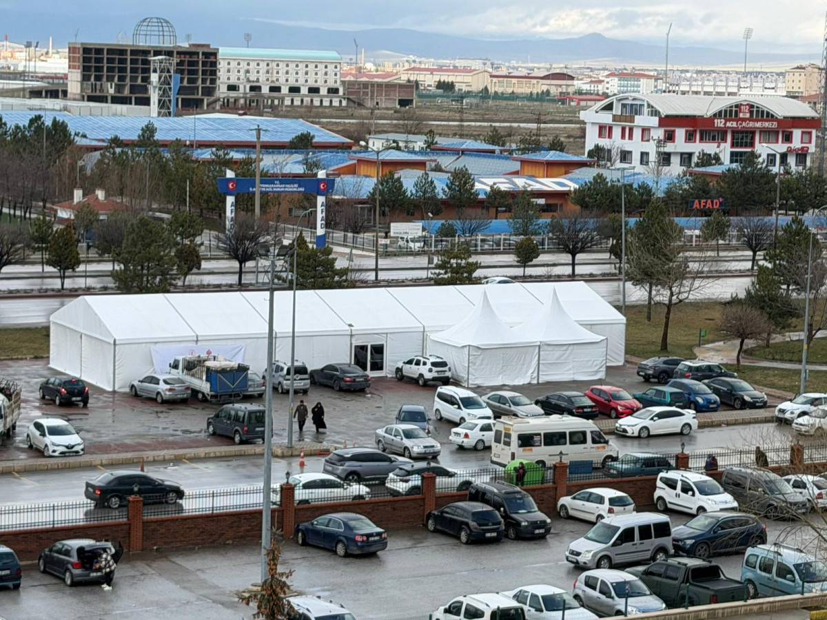 AFSÜ’de Gönül Köprüleri Kuruluyor: Vakıflar Genel Müdürlüğü’nden Dev İftar Çadırı