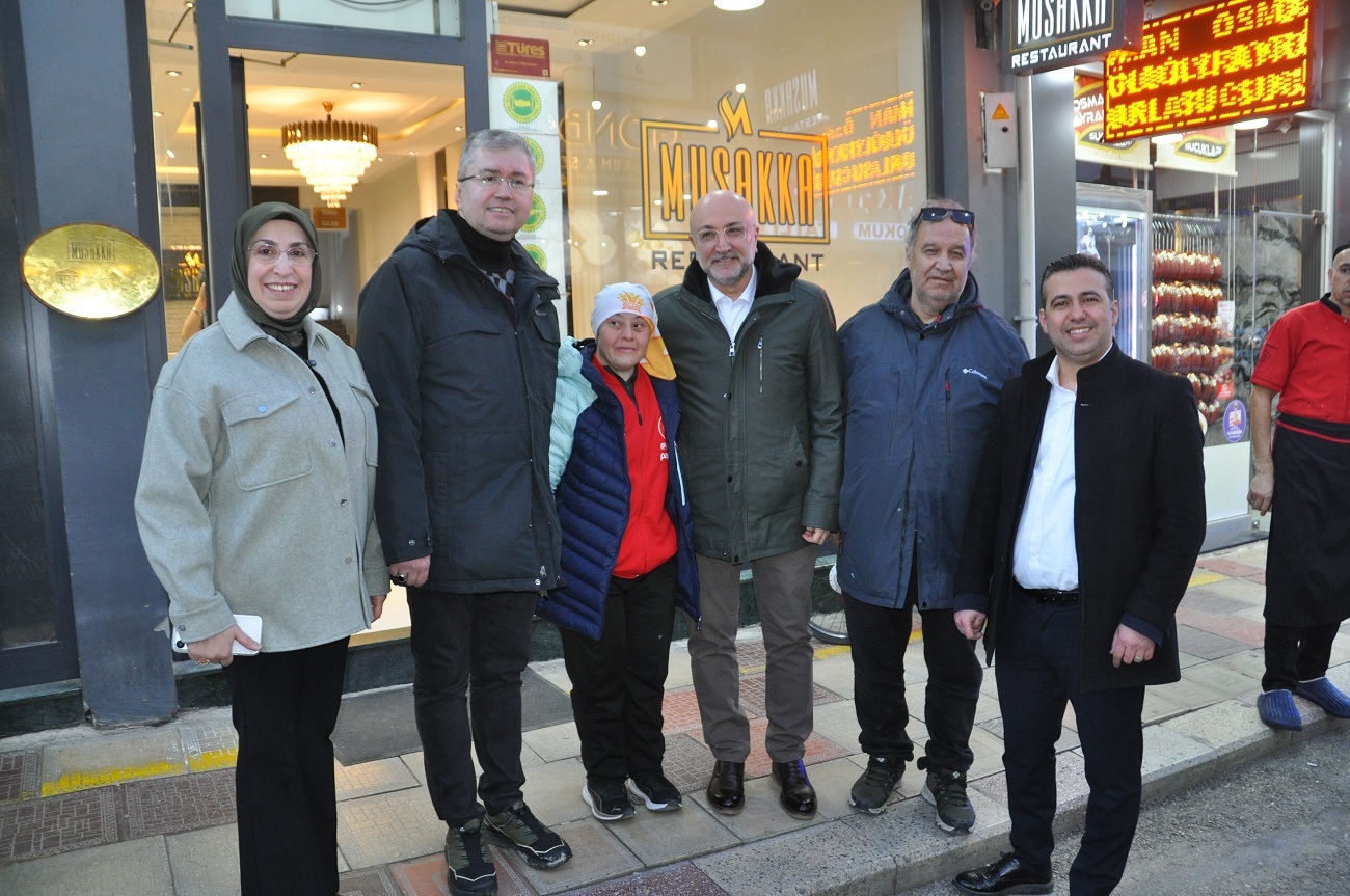 Gastronomi Derneğinden 500 Kişilik İftar Sofrası