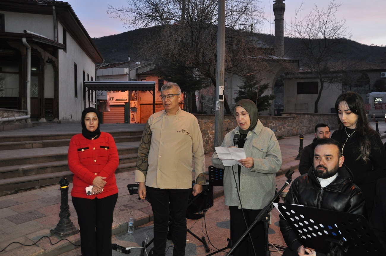 Gastronomi Derneğinden 500 Kişilik İftar Sofrası