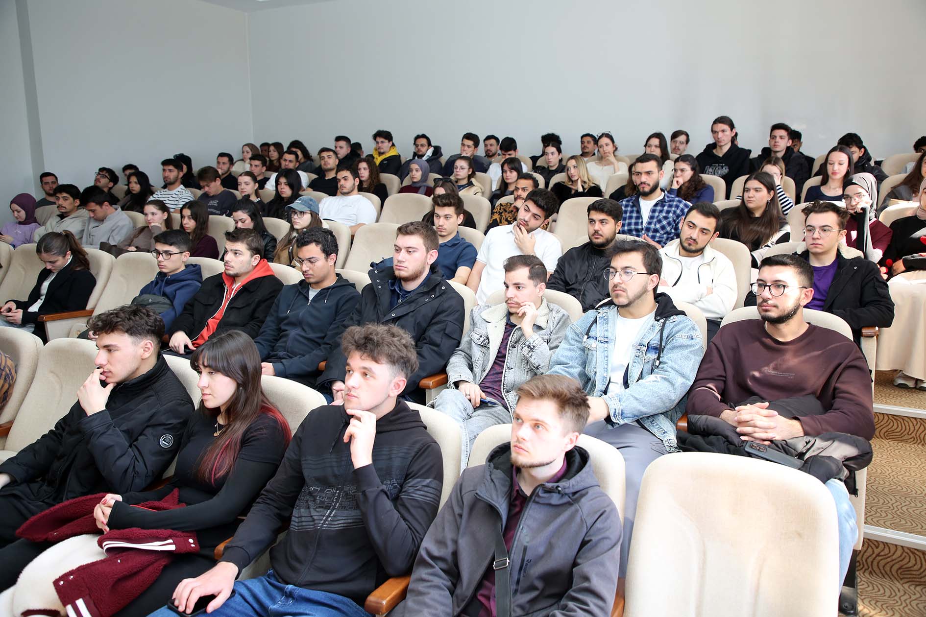 Kampüsten Dünyaya Köprü: AKÜ’de Erasmus Fırsatları Masaya Yatırıldı