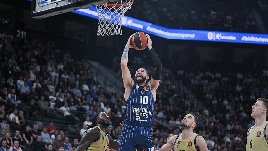 Barcelona - Anadolu Efes Maçı Ne Zaman, Saat Kaçta, Hangi Kanalda?