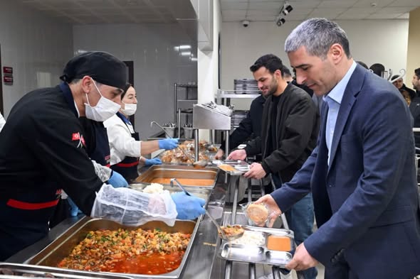 Vali Aktaş, Üniversite Öğrencileriyle İftarda Buluştu