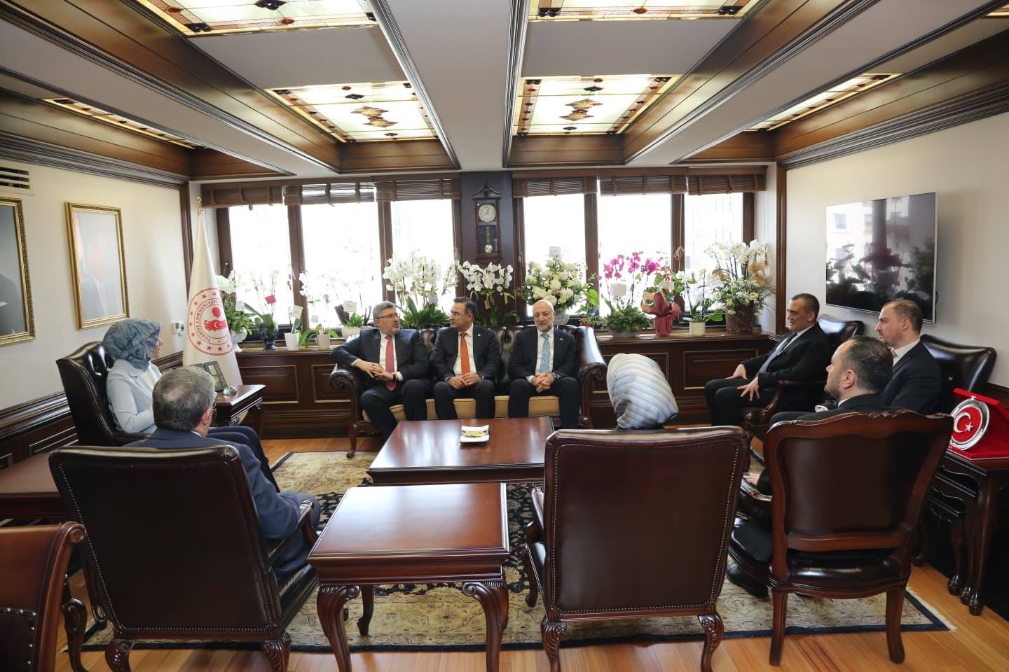 AK Parti Afyonkarahisar Heyetinden Bakan Yardımcısı Yiğitbaşı’na Hayırlı Olsun Ziyareti