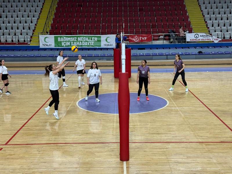 8 Mart Dünya Kadınlar Günü Voleybol Müsabakaları Tamamlandı