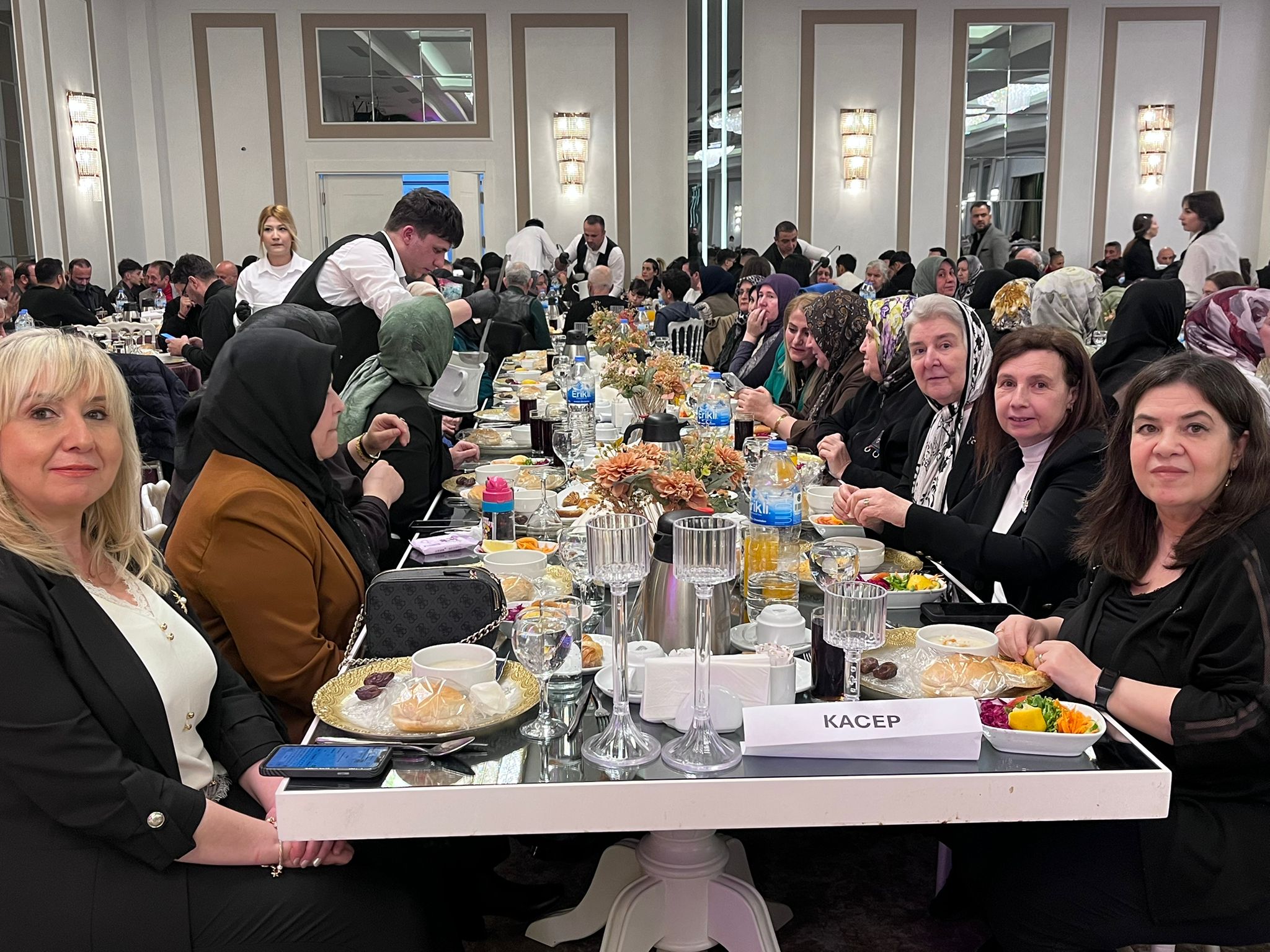 MHP Afyonkarahisar Teşkilatı İftar Sofrasında Buluştu  “Cumhur İttifakı Türkiye Yüzyılı’nın En Sağlam Teminatıdır”