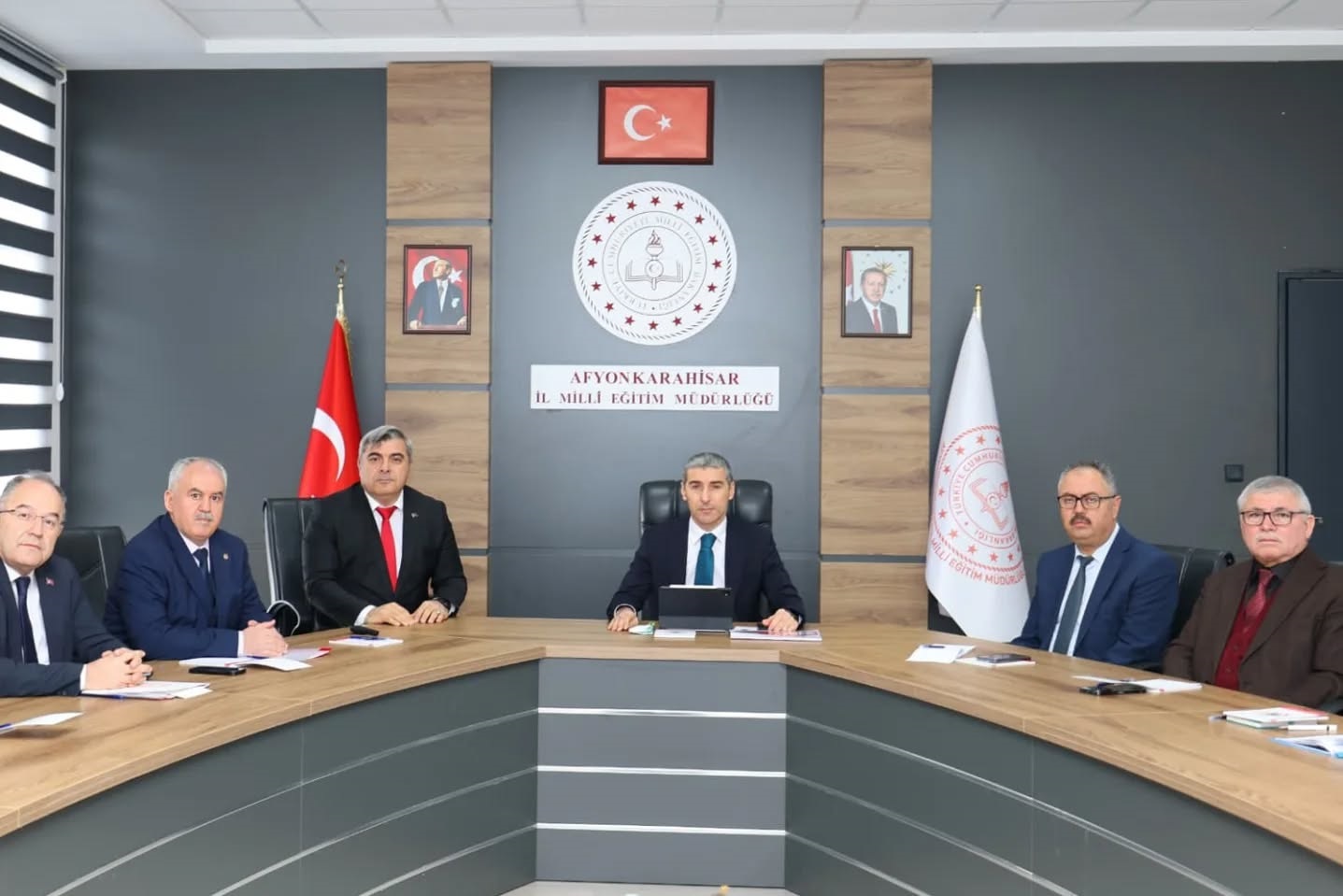 Vali Aktaş Başkanlığında Eğitim Mesaisi