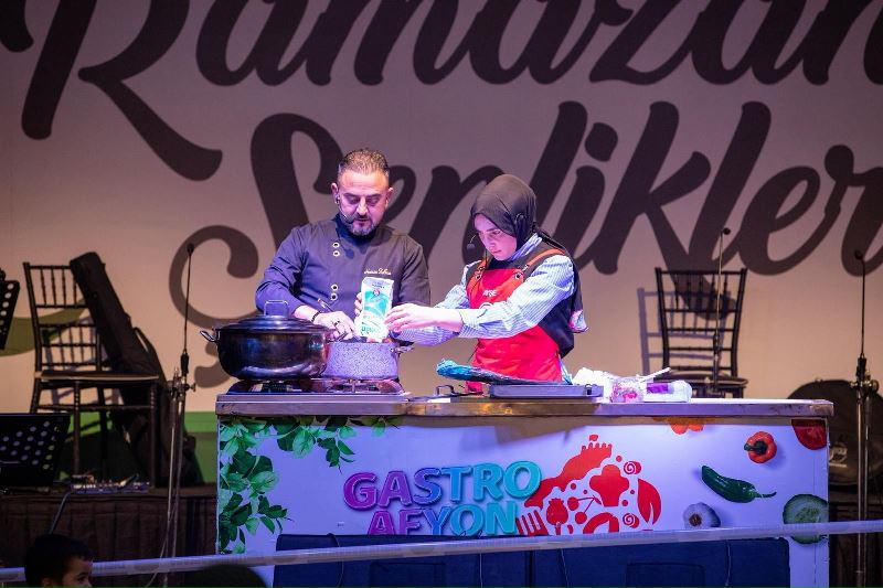 Afyonkarahisar'da Ramazan Ayı Büyük Bir Coşkuyla Tamamlandı