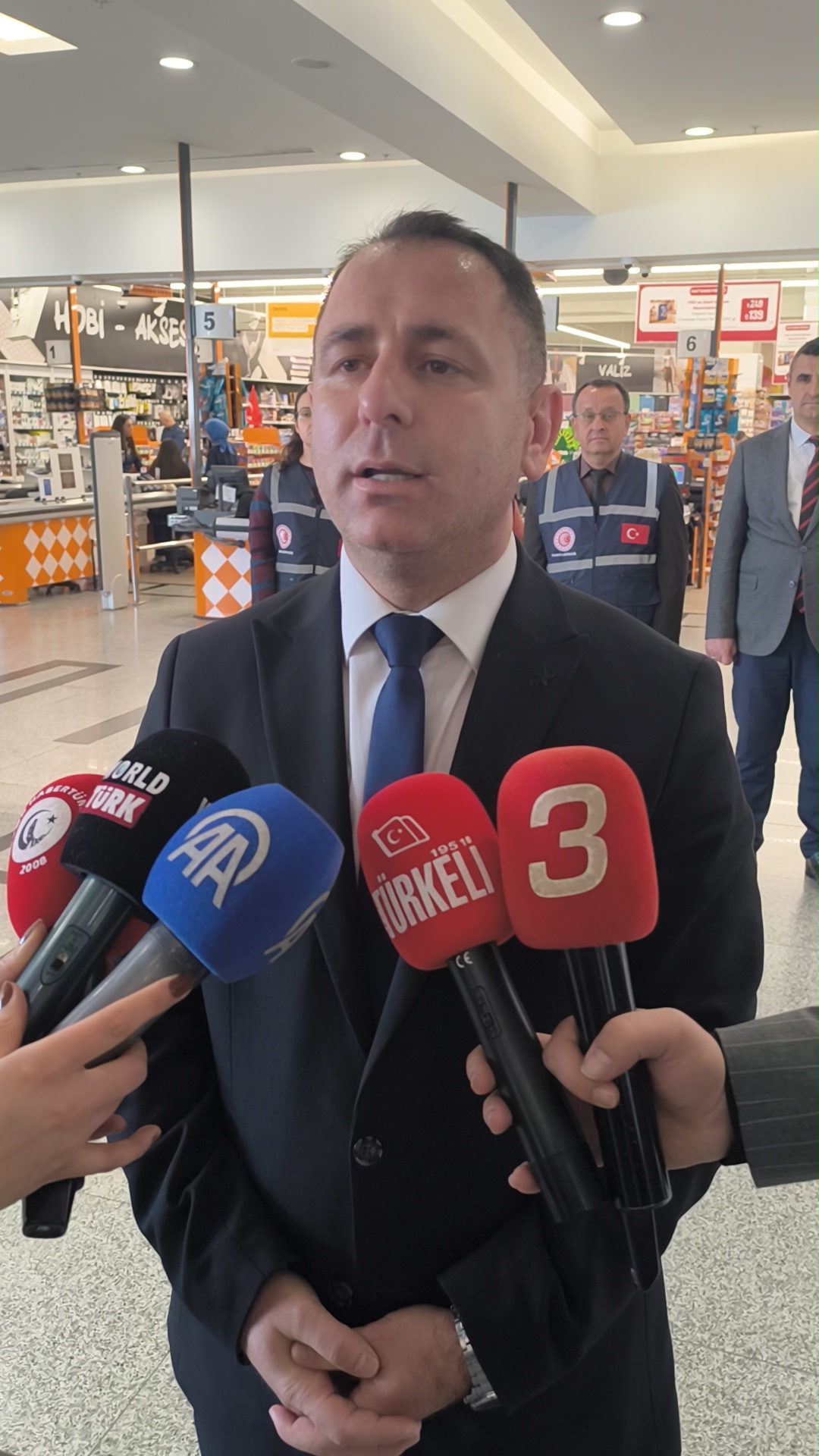 "Afyonkarahisar'da 120 Bin Ürün Denetlenirken 2 Milyon 833 Bin TL İdari Para Cezası Uygulandı"