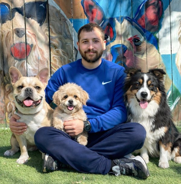 Şanslı Köpekler Bayramı Otelde Geçirecek