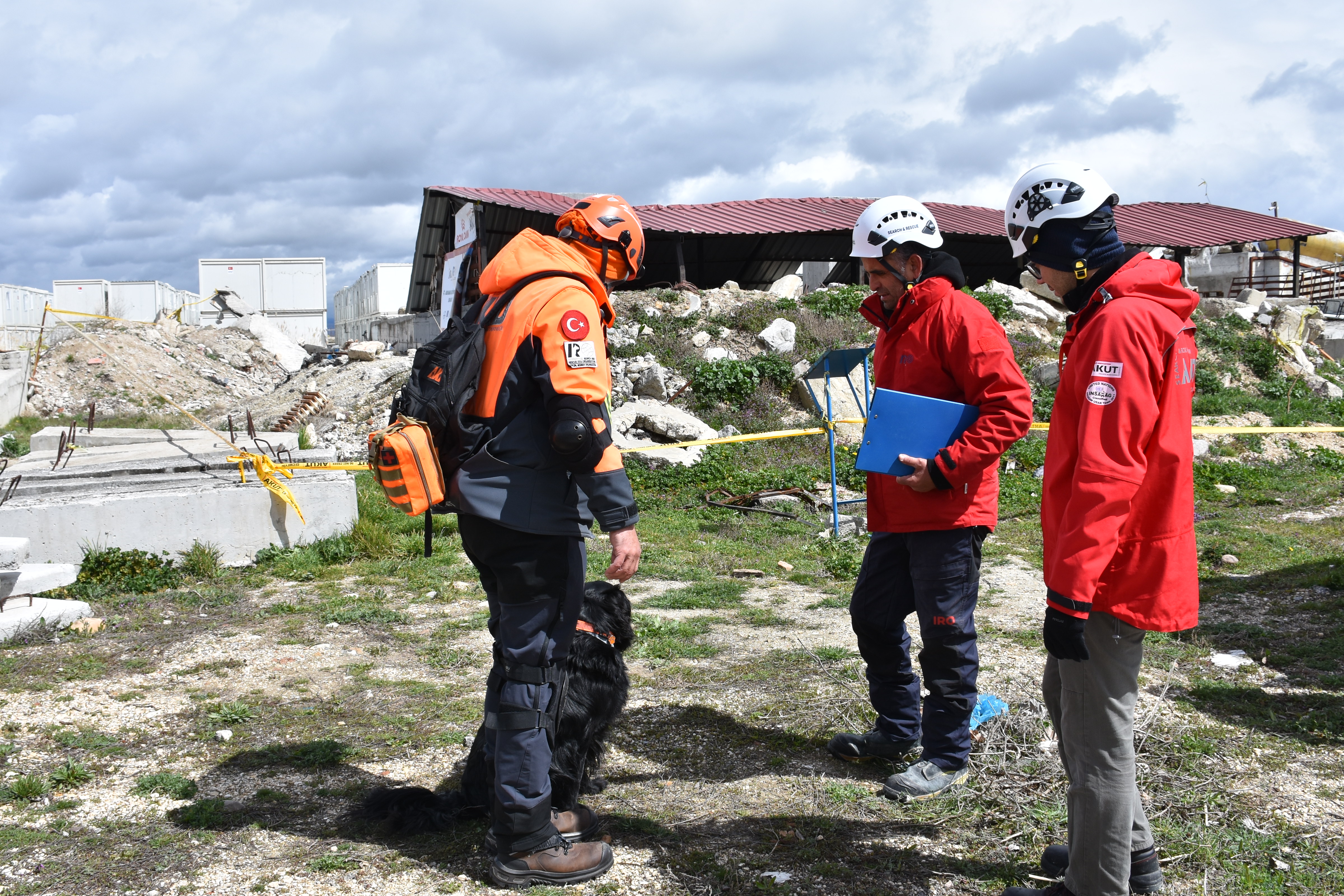 Uluslararası Ve Ulusal Arama Köpekleri Sınavı Sona Erdi