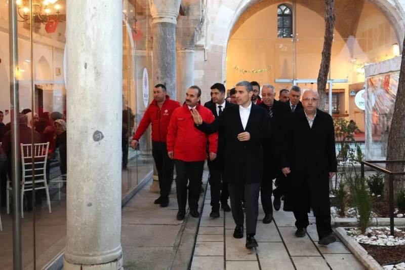 Vali Aktaş Gönüllere Dokundu