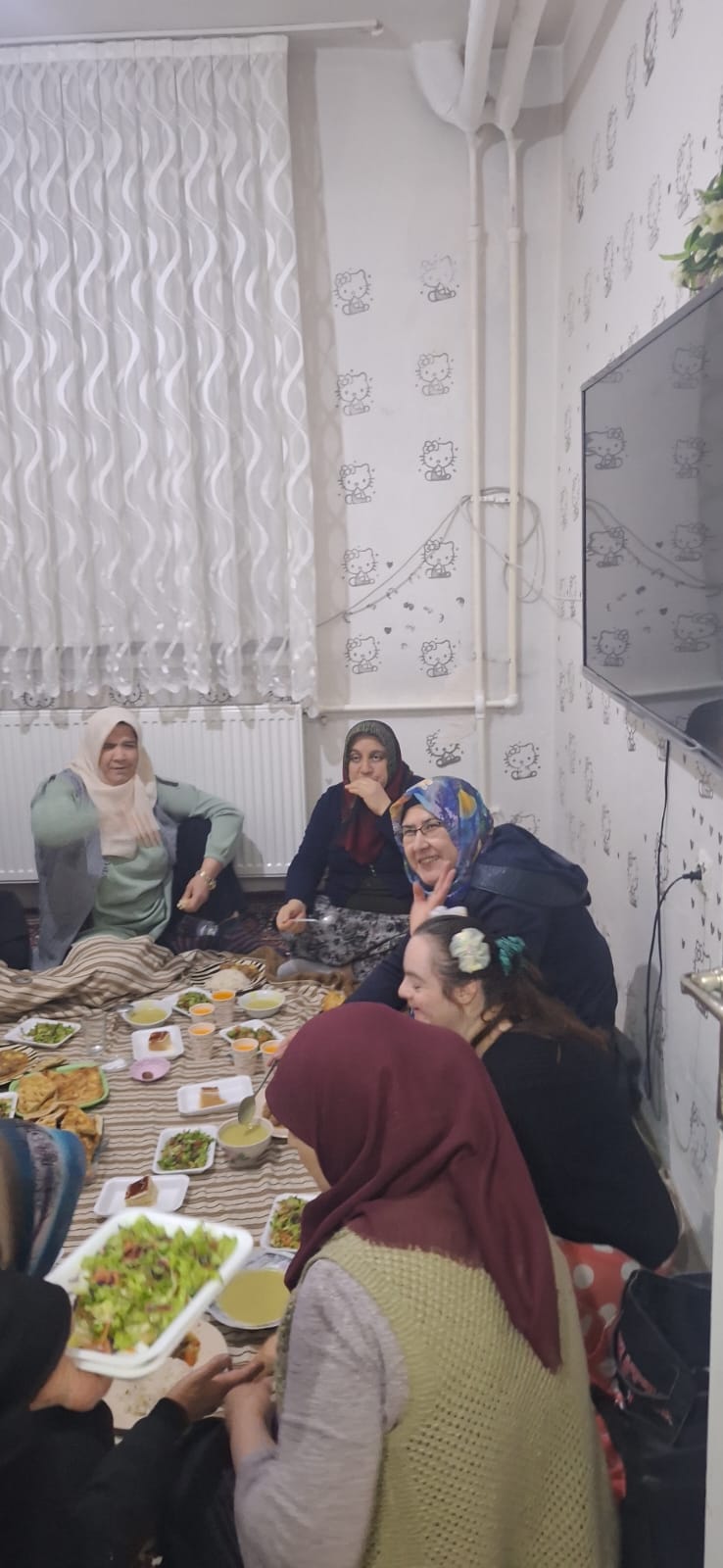 Afyonkarahisar’da Özel Bireyler İftar Sofrasında Buluştu