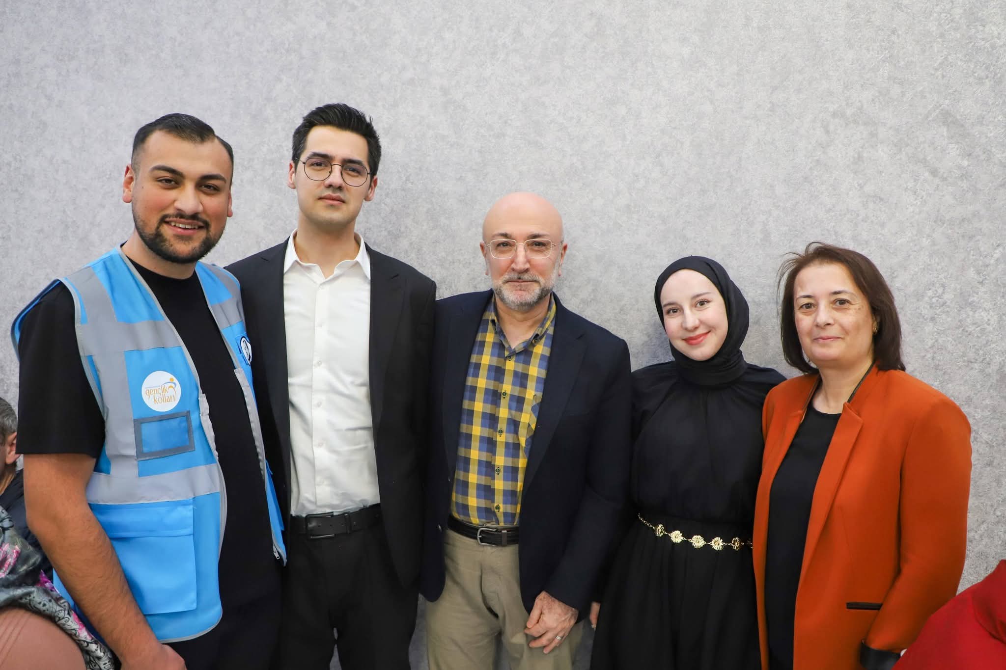 Afyonkarahisar'da AK Parti'nin "Gönül Sofrası" engelli vatandaşları buluşturdu