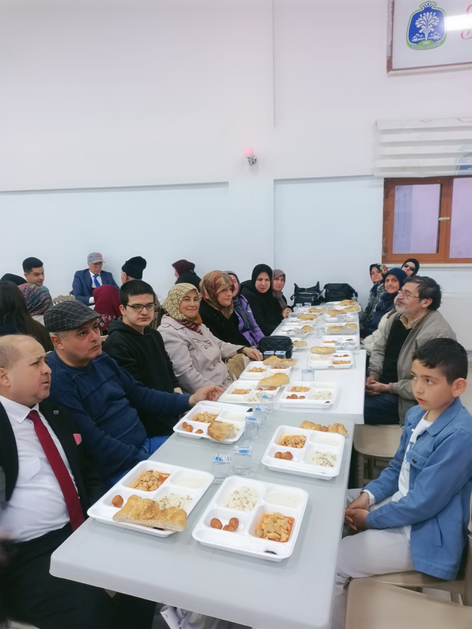 Sandıklı'da görme engelliler iftar programında buluştu