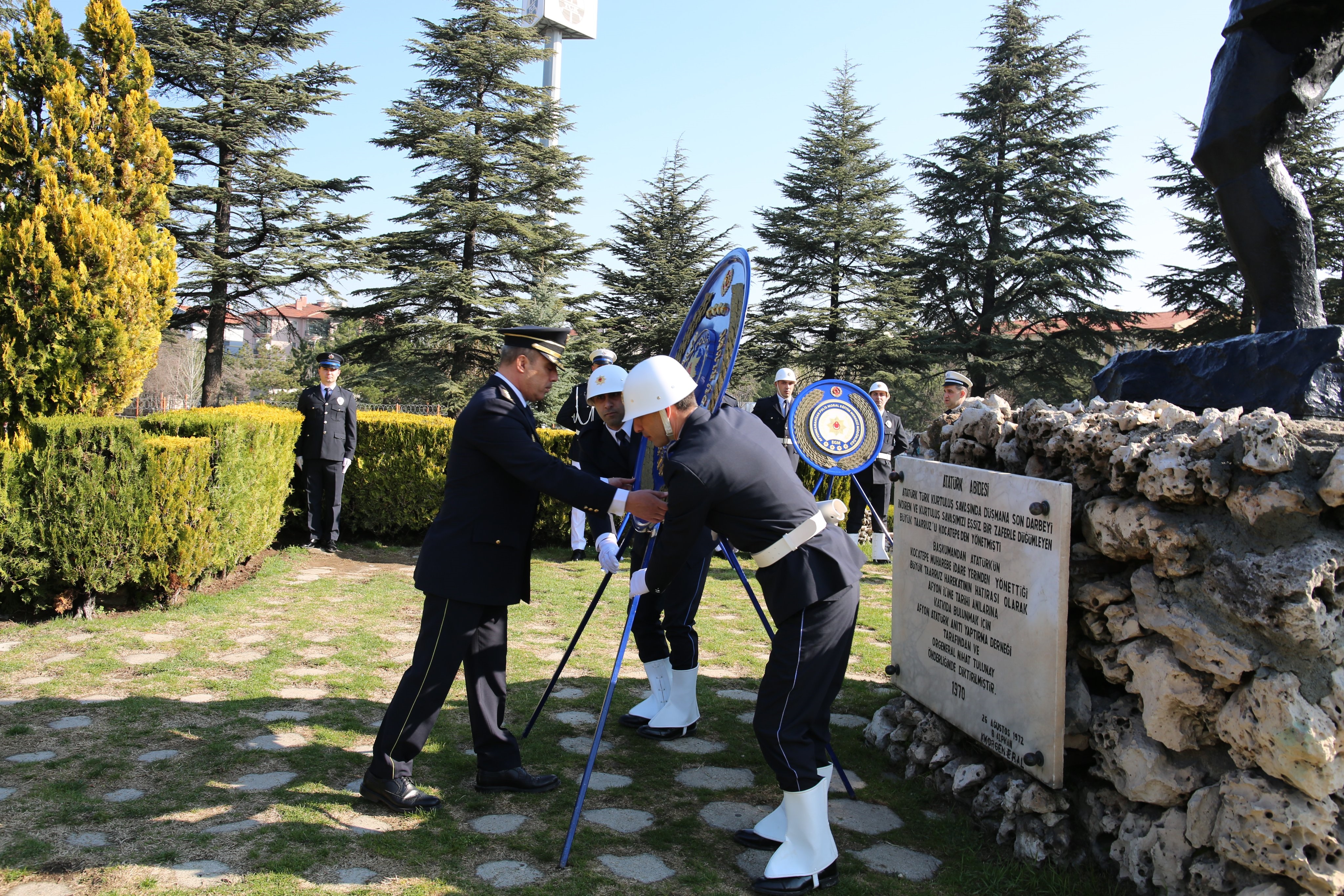 Afyonkarahisar Emniyetinden Kocatepe ve Şehitlik ziyareti