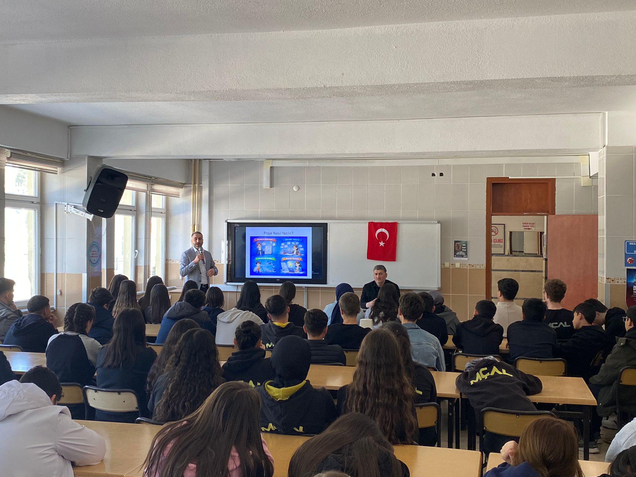 İscehisar MYO Tarafından Lise Öğrencilerine Proje Hazırlama Eğitimi Verildi