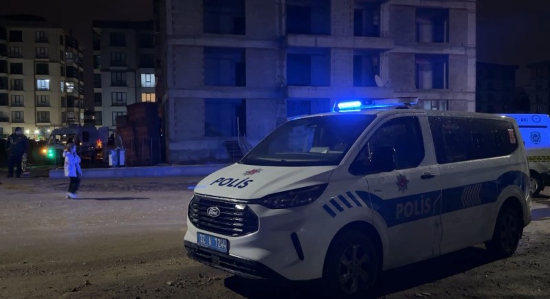 16 Yaşındaki Feyza’dan Acı Haber: Saatlerdir Aranıyordu, Boş Binanın Önünde Ölü Bulundu!