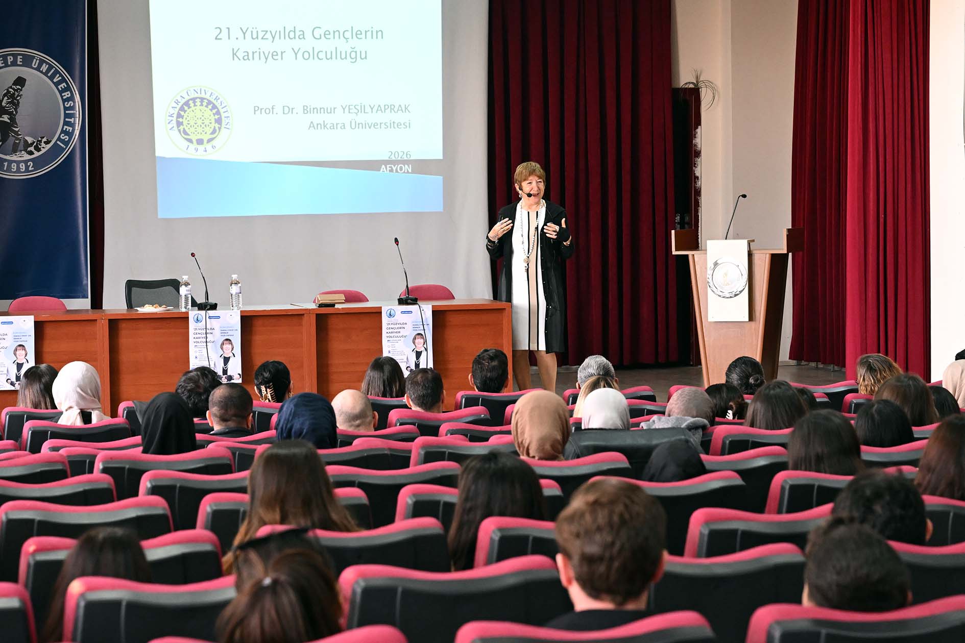 Prof. Dr. Yeşilyaprak, AKÜ’de  “21. Yüzyılda Gençlerin Kariyer Yolculuğu”nu Anlattı