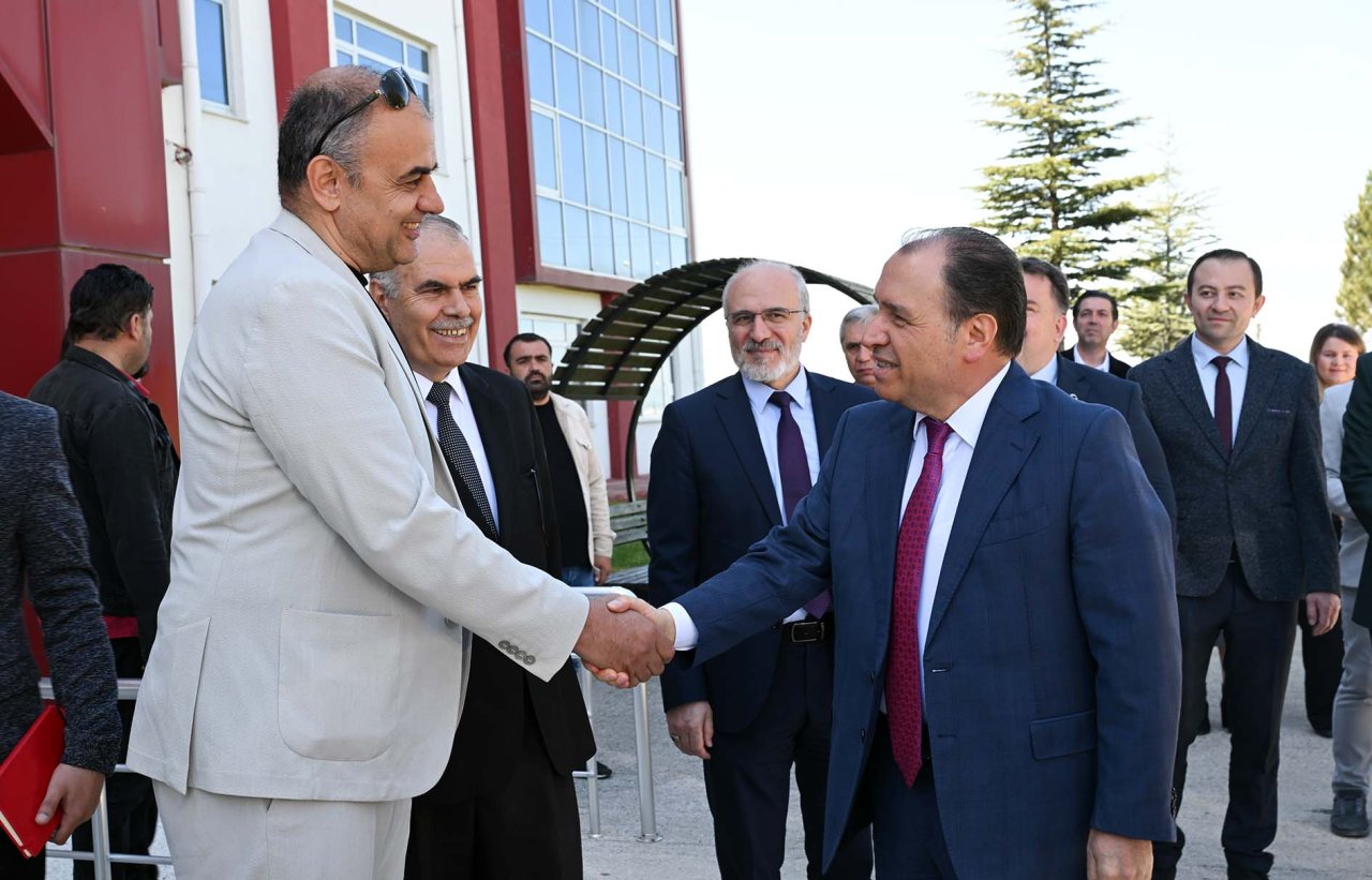 Sandıklı Yunus Emre Kampüsünde Öğrenciler İçin Uygulamalı Eğitim Tesisi Açıldı